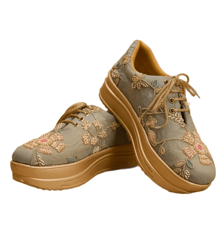 Firefly_Gemini Flash_create images for my website pardesi designer wedding shoe with and elegant backgroun 849796 1 (1)