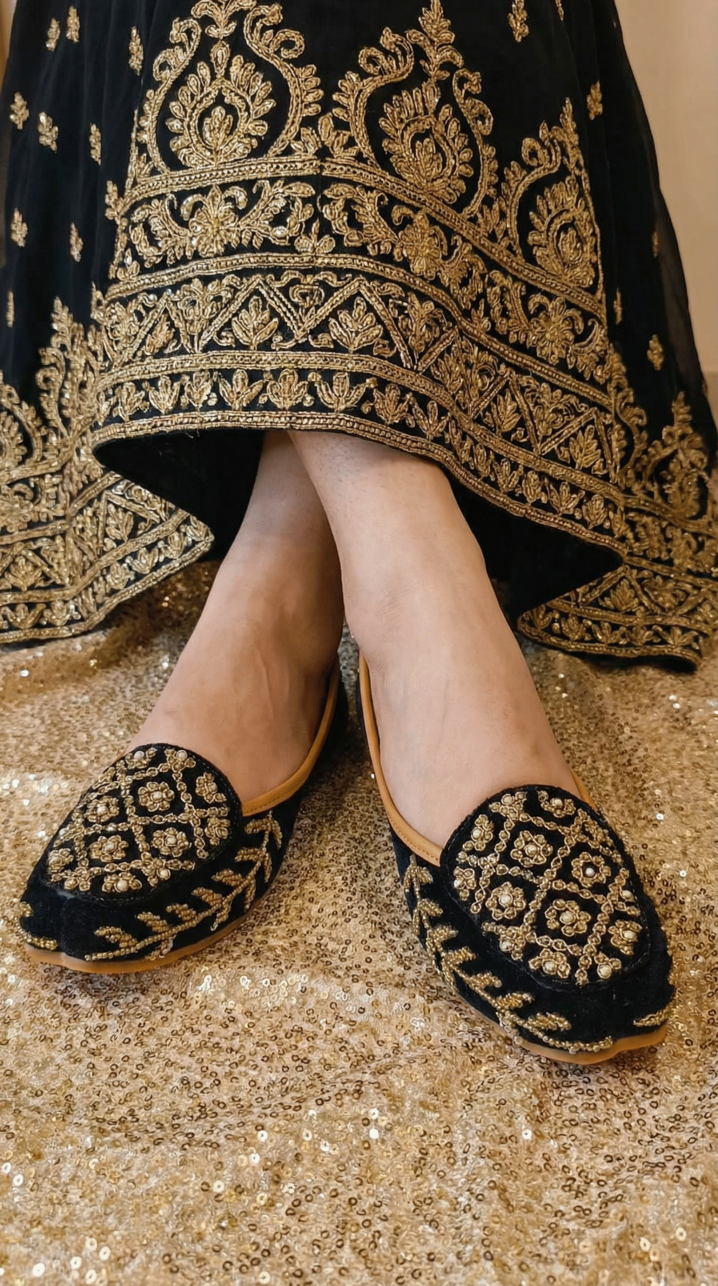 Firefly_Create an image in which the model is wearing a nice black and gold dress and the lof 370642